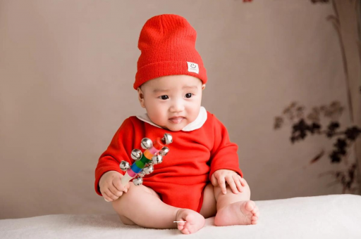 钦州几个月宝宝可以吃水果 钦州几个月宝宝可以吃水果